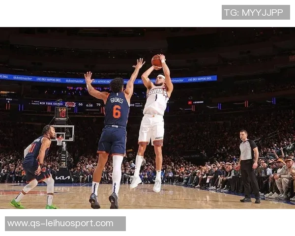 布克称赞布伦森为联盟最难防守球员之一灵活性与得分能力兼具